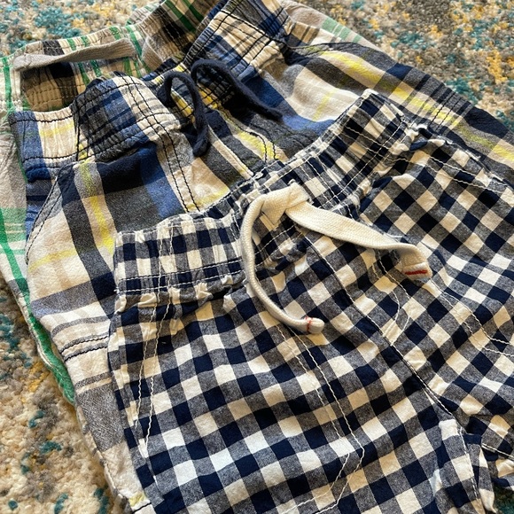 Plaid shorts for toddler boy 2T ( 3) - Picture 2 of 8